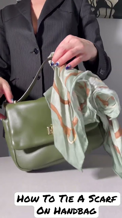 HOW TO TIE A TWILLY ON THE LOUIS VUITTON POCHETTE METIS: Four different  ways - Hérmes + LV Twillies 