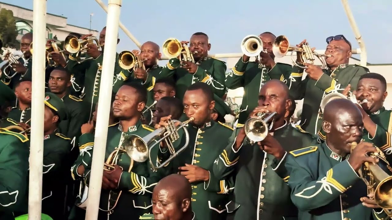 FAKI MERE dans TRIO 2