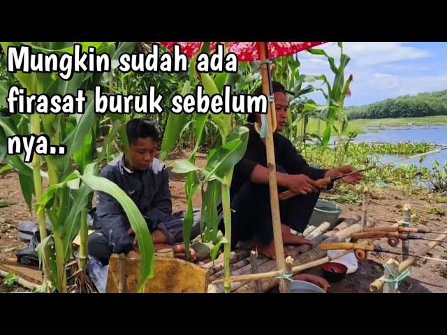 CAMP FISHING Ep. 222 Berasa Sedih😭 Jauh Ka Pasir Ucing Rezeki Makan Keong Siput Tidak Hasil Ikan..! class=