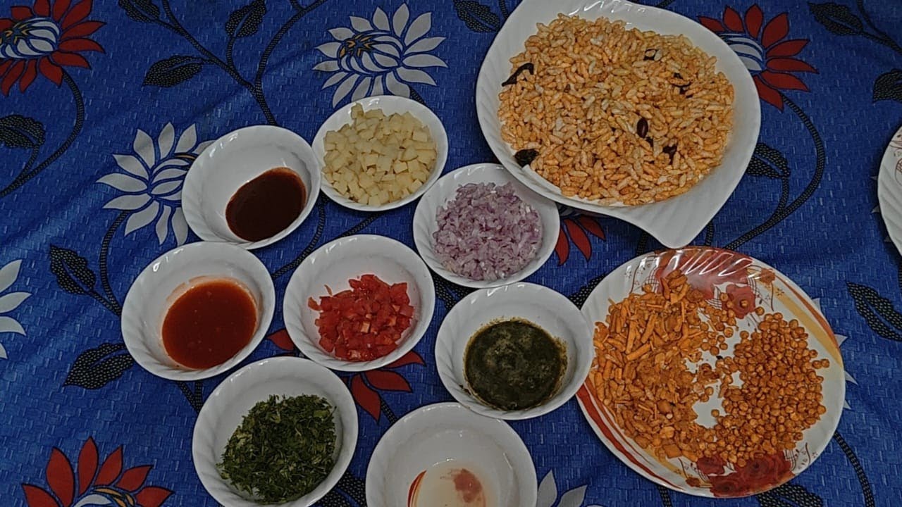 Mumbai street style murmura bhel. मुंबई स्ट्रीट स्टाईल मुरमुरा भेल 