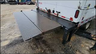 (P-493020) 2019 Isuzu NPR-HD POWER LIFT GATE-