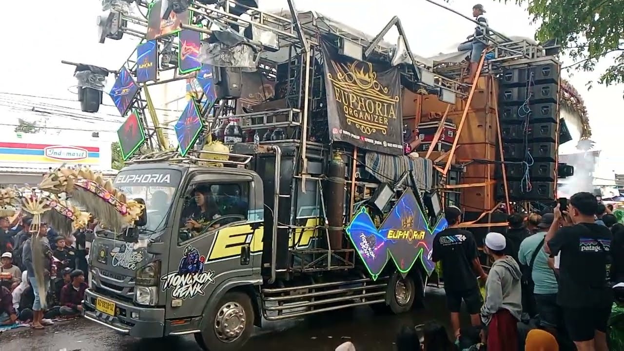 EUPHORIA TIONGKOK GENK HADIR PESONA GONDANGLEGI2025