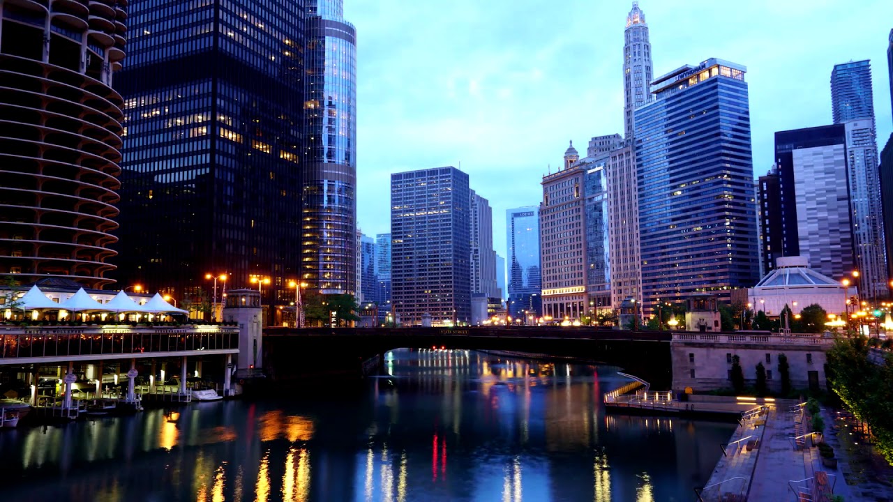 Downtown Chicago Sunrise Timelapse Shot with a Sony A7RM2. Summer in