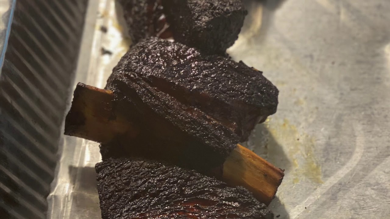 Beef short ribs turned to burnt ends - YouTube