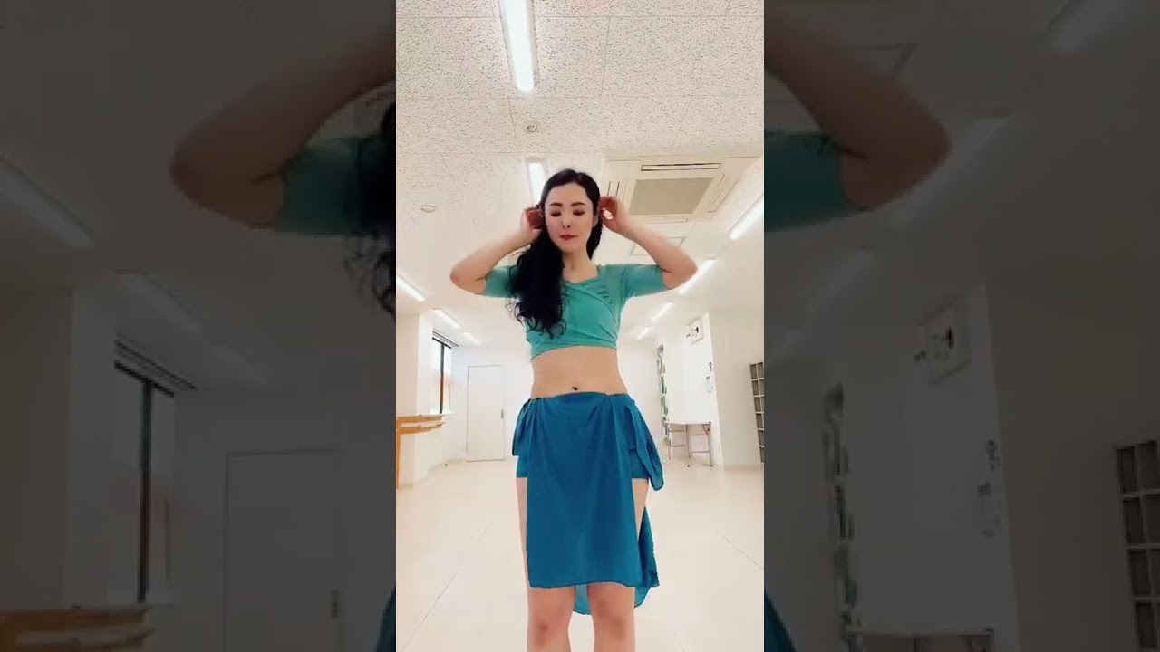 歩きながらヒップシミーマスターの道を進む！