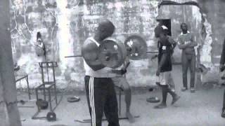 Los Grandes Culturistas An Nacido En Gym Rusticos.