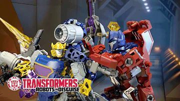 Transformers: Construct-Bots - Optimus Prime & Bumblebee Building Fail | Transformers Official