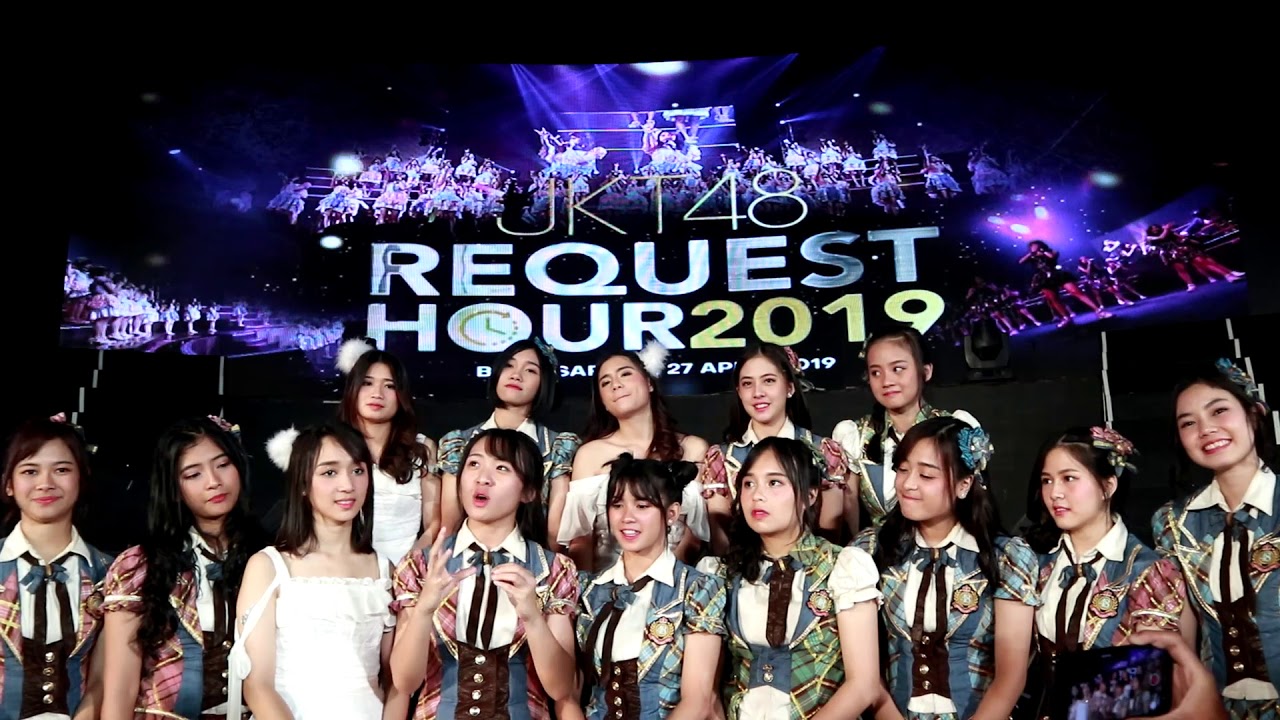 JKT48 Team T Nomor 1 di JKT48 Request Hour 2019, interview footage of Sofa Music Channel