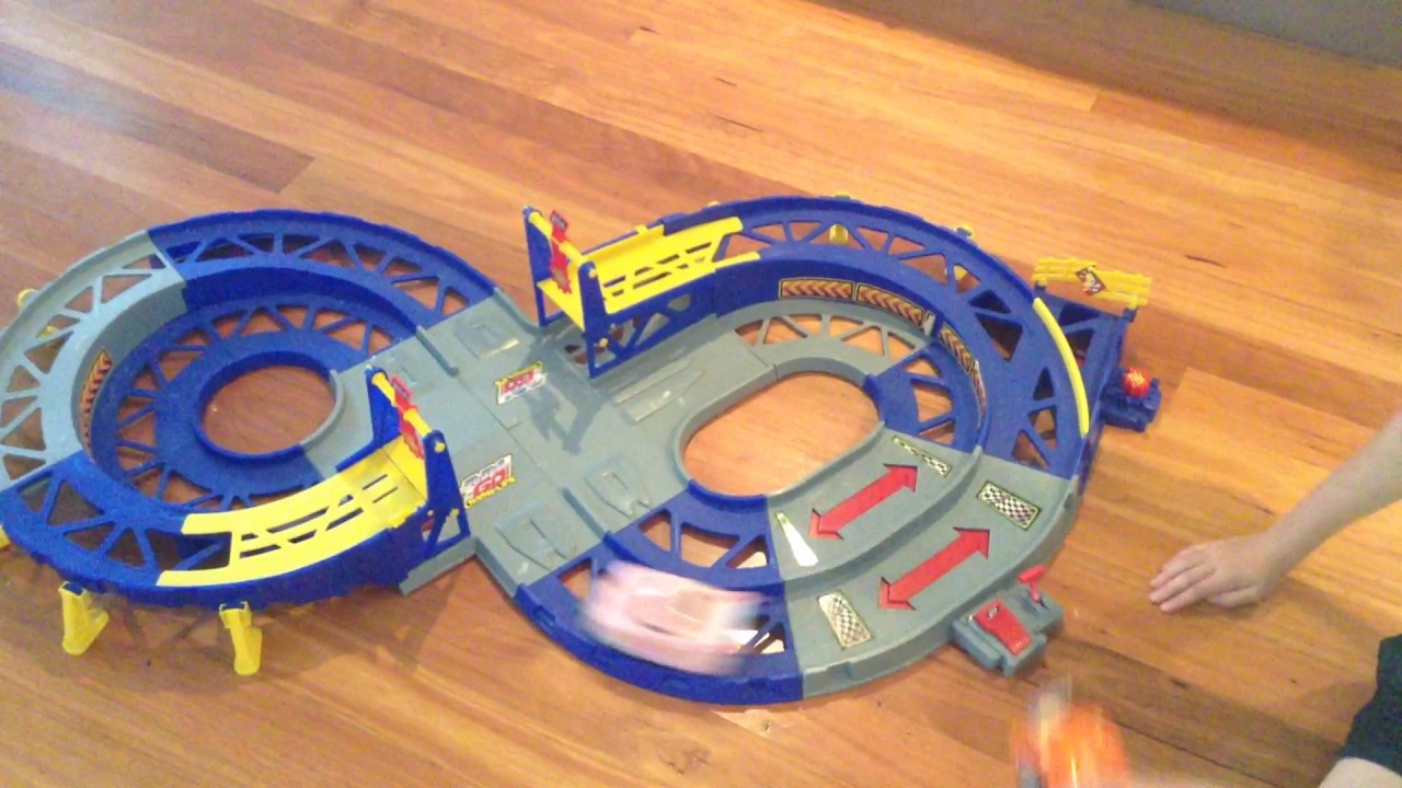 rival racers track playset