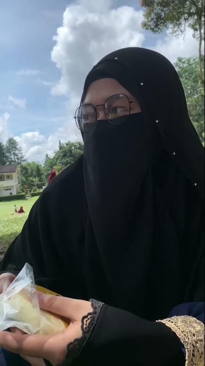 Istri solehah ||