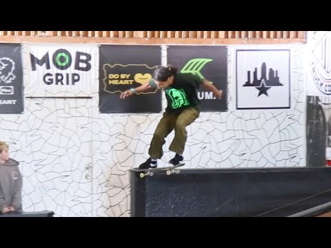 NOSE SLIDE LATE FRONT FOOT FLIP OUT BRANDON JOHNSON