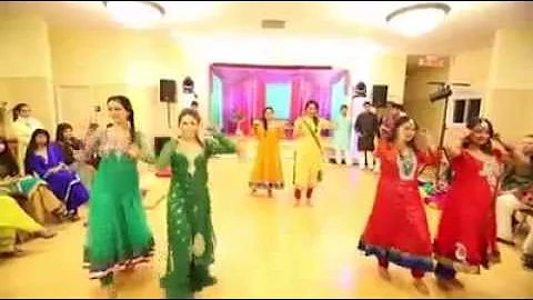 16 Minutes of Mehndi Dance
