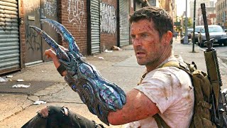 Alien Betrays His Own Kind To Give Humans A Deadly Weapon To Save Earth