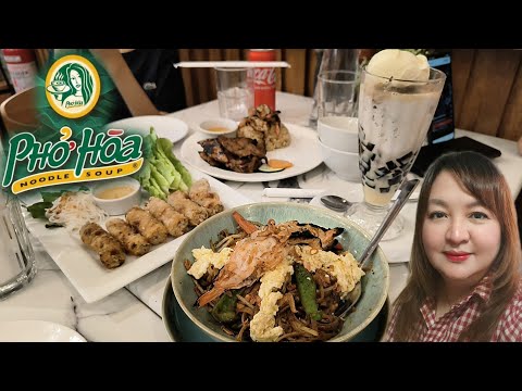Pho Hoa Vietnamese Restaurant/ Having dinner with my family