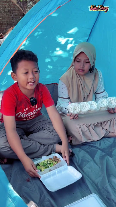 AZKA EATS CHICKEN NOODLES ALONE WHILE CAMPING😁😅🙏 #trending #comedy #freshentertainment #funny #cu...
