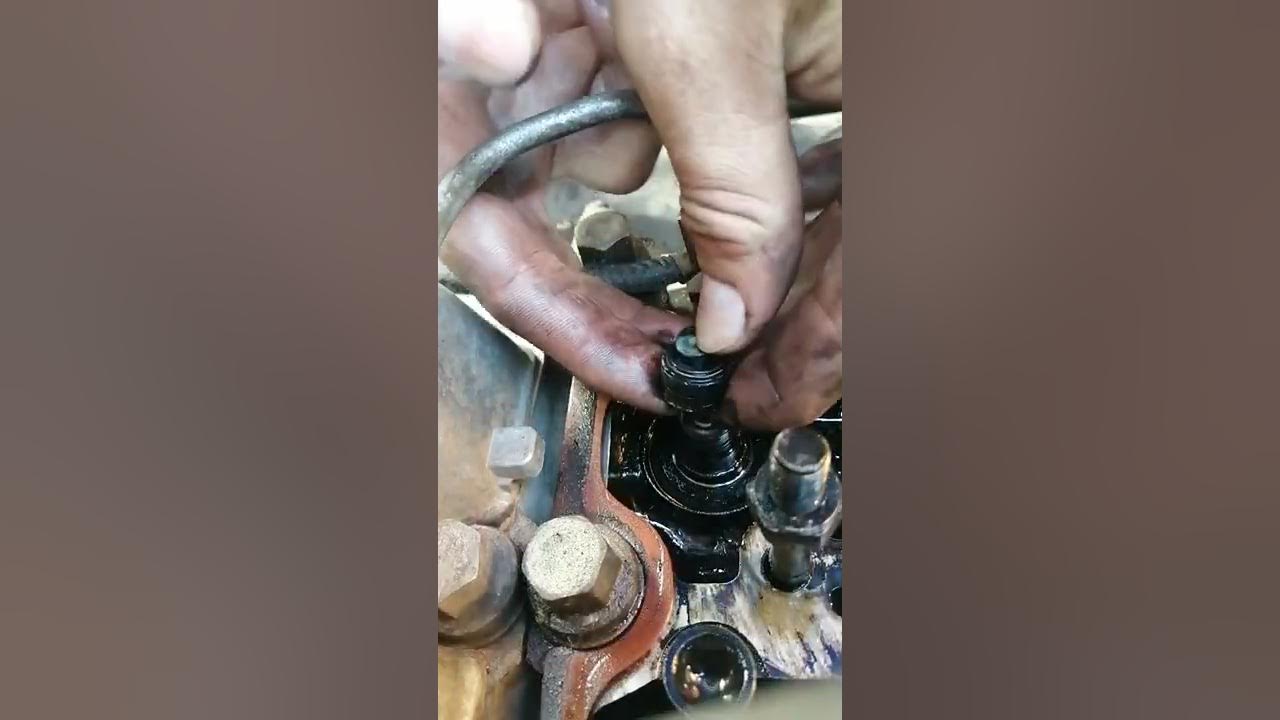 Как снять головку на камазе Перетяжка головки и регулировка клапанов ГАЗ 24, 2,4 л, 1982 года плановое ТО