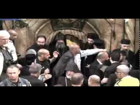 წმინდა ცეცხლის გადმოსვლის მოლოდინში