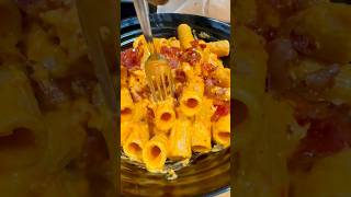 Pasta Peperoni Robiola E Speck