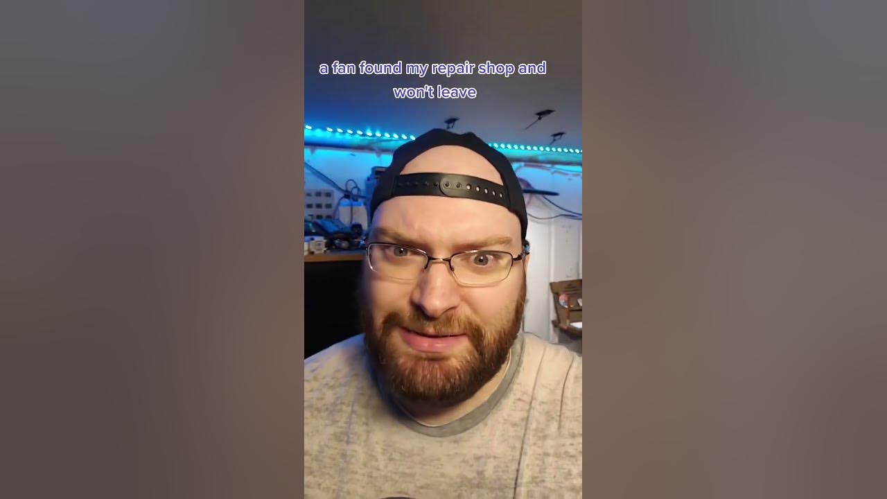 how-do-i-get-the-fan-to-leave-humor-comedy-fan-tech-techtok