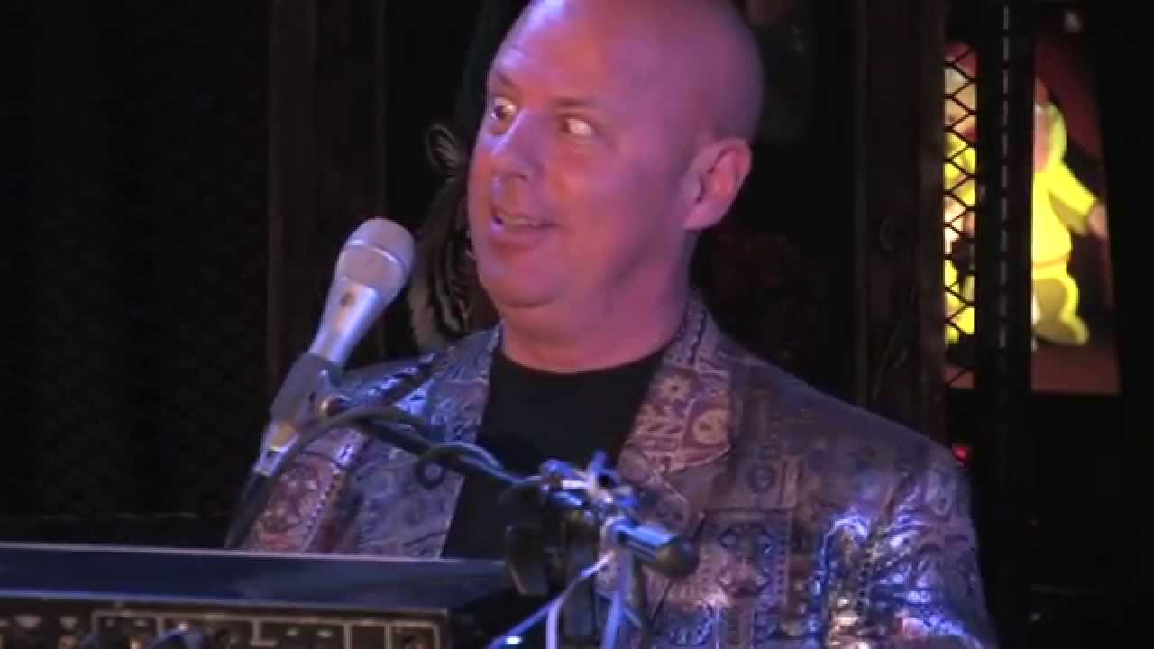 One-man rock show: Andrew Johns (extended)