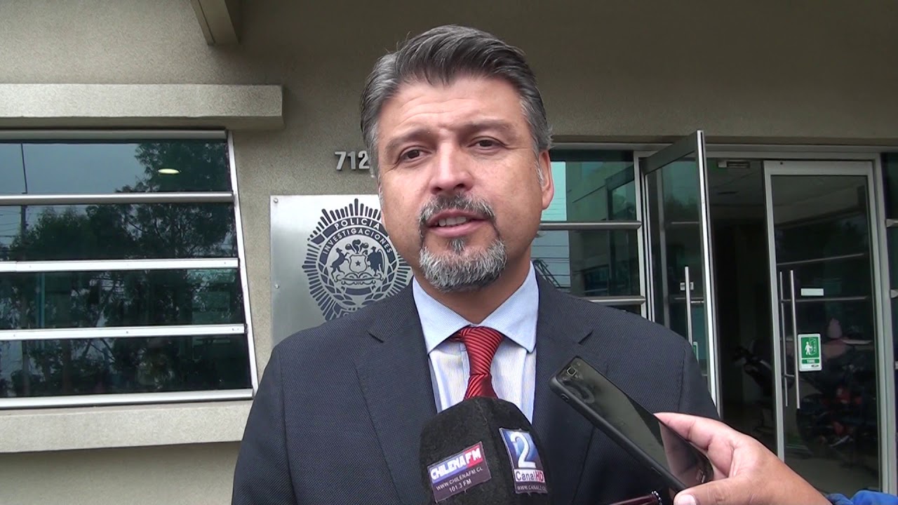 27 MAR 2019 Menor de edad buscado por homicidio se entregó en cuartel de la PDI camera iphone 8 plus apk