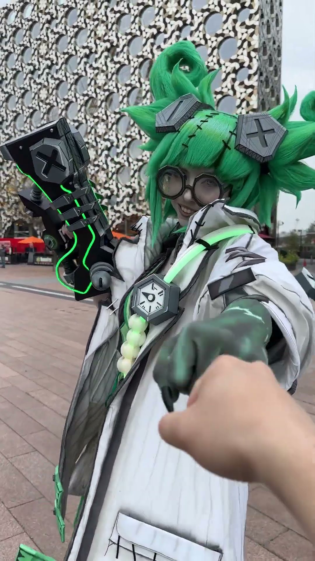 the league cosplay in London is VERY cool ?
