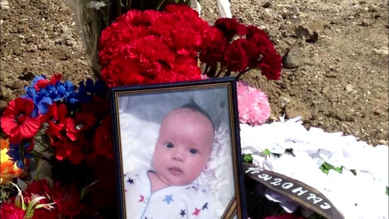 Что пропало для мальчиков. От чего умерли дети в краснодарском крае. От чего умерли дети в краснодарском крае. Смерть маленьких детей. От чего умерли дети в краснодарском крае.