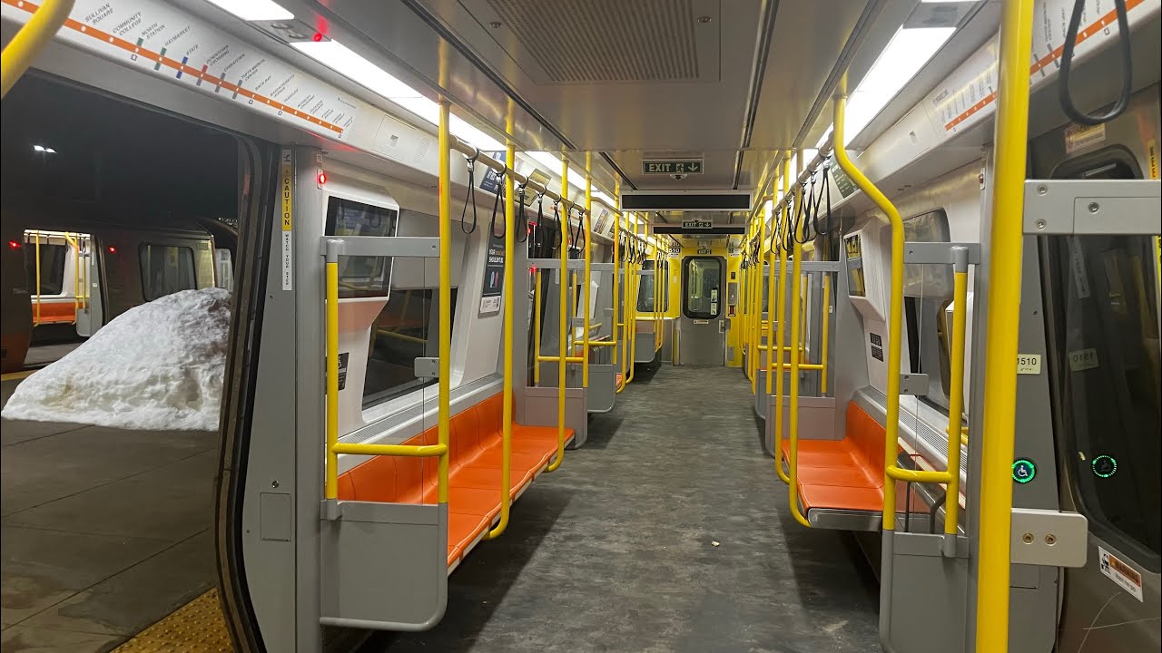 MBTA Boston Orange line/Blue line at night🌃