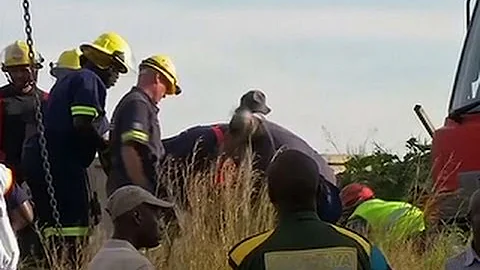 South African miners rescued, others still trapped