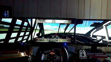 First test 3 monitor- Eyefinity- iRacing.mp4