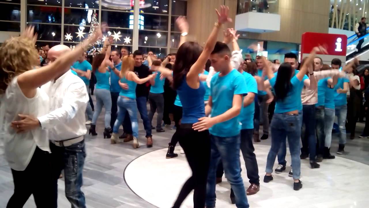 BAILE RÍO SHOPPING VALLADOLID YouTube BAILE RÍO SHOPPING VALLADOLID YouTube