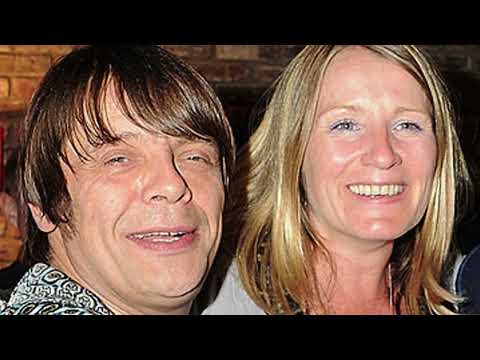 Stone Roses star Mani left heartbroken as wife Imelda Mounfield dies aged 52 after cancer battle