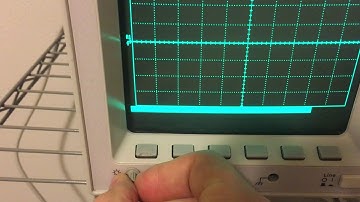 Power Up 2 - Autoscale - HP 54645D Oscilloscope