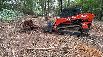 Clearing lot for a new home with a Kubota Skid Steer!
