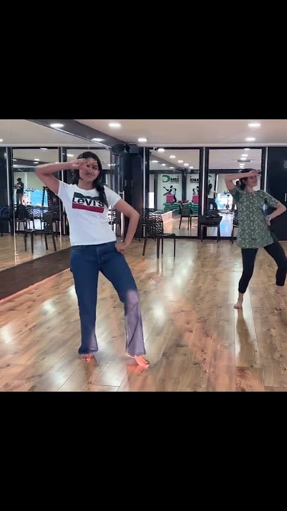 Mamitha Baiju Dance rehearsal  for Karutha Machan song in #Dude ❤️‍🔥🤩❤️ #shorts #mamithabaiju