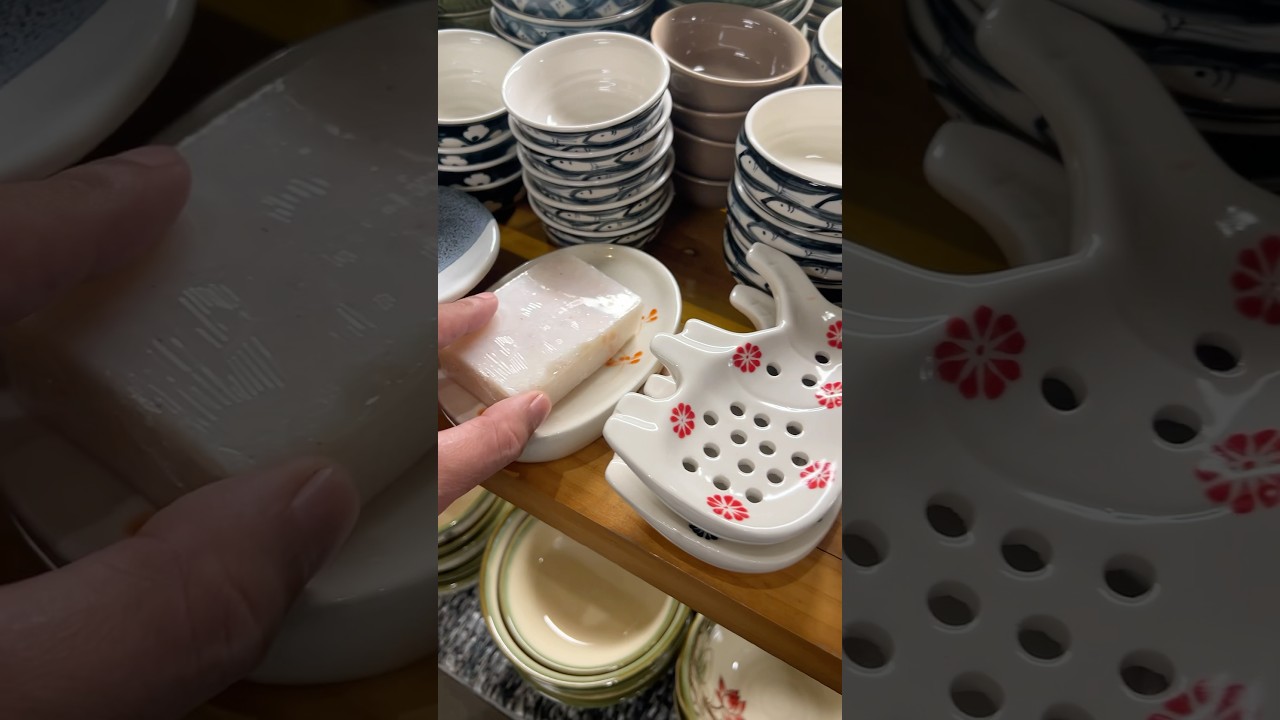 Bat Trang ceramic soap dish 