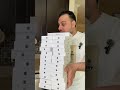 اشتريت تليفون واحد خمسين واحد هديه علشان العرض امريكا اكسبلور