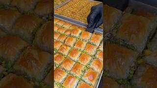 BAKLAVA SEVENLER BURADA MI?