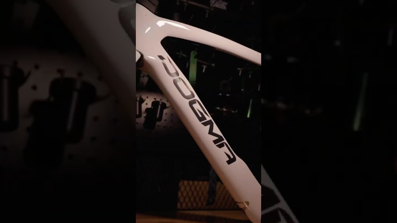 Pinarello Dogma F 2025 đã có tại Overmore Concepts Frame size: 46.5 Color:  EDGE CRYSTAL WHITE