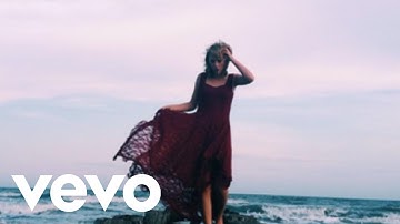 Taylor Swift - Cruel Summer (Music Video)