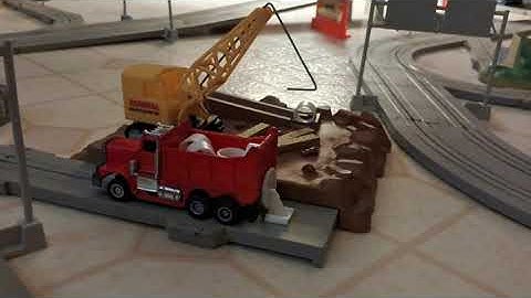 The 3410 Crane Pipe Loader in Action! W/ 3902, B/Y, and 3938 Dump Trucks.