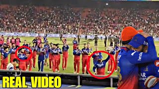 Kohli & RCB Players did this for emotional Dinesh Karthik after he announced his retirement screenshot 3