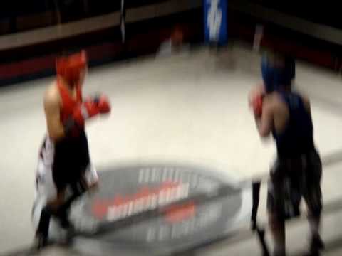 My first amateur boxing fight, round 3