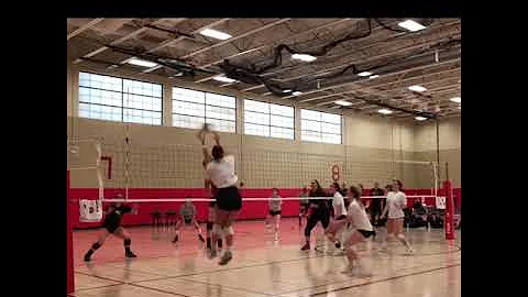 Amy Stumpf vs NIU & alumni *pink headband*