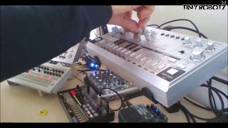 Pure Acid Trance session 01 : Behringer TD3 / Roland TB 03 & TR 09 / Volca Beats / EchoMachine