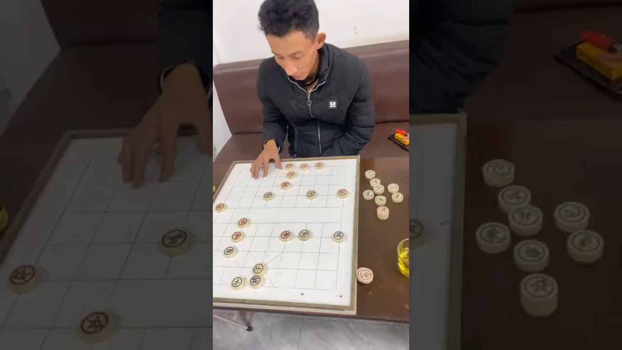 Tôn Phi xử Võ Dũng, em trai của Võ Đại quá dễ dàng  Lý do Võ Dũng bận đi công trình xây dựng, trong