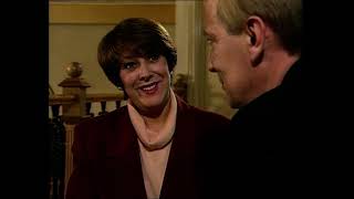 Second Thoughts (1992) - S02E11 ("Come As You Were")