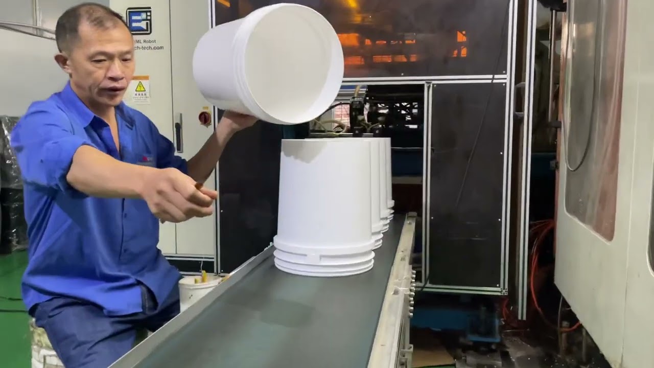 20L(5 gallon) White Plastic Bucket Container Manufacturer Production Process Records - CP Technology