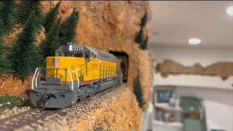 HO Shelf Layout Part 28