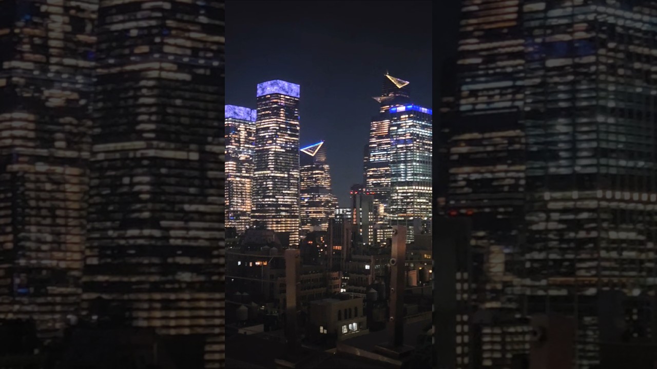 New York, 5 o'Clock Somewhere Bar Rooftop- Times Square 